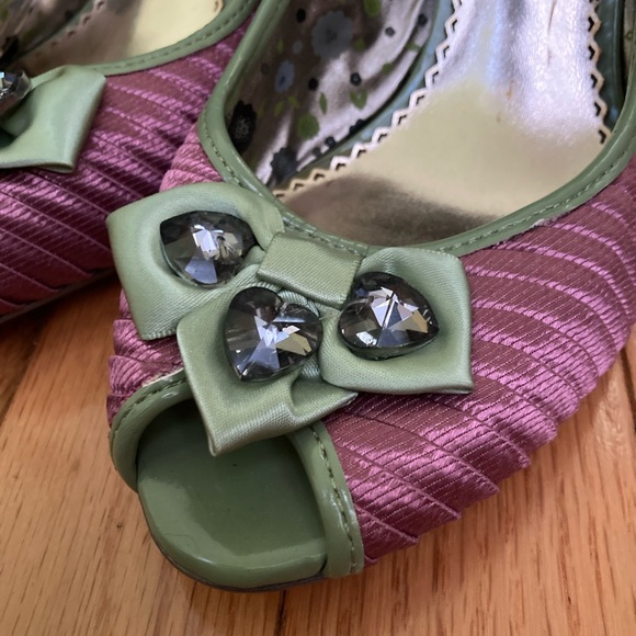 Women’s Poetic License heels - Picture 3 of 4